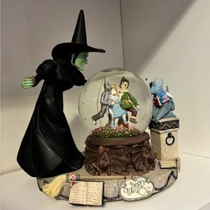 Wicked Witch Crystal Ball Musical Snowglobe Wizard of Oz